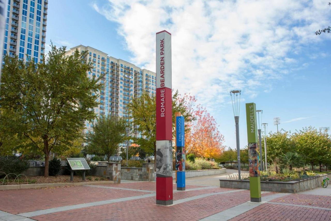 Colorful + Spacious 2Br | Near Spectrum + Stadium Charlotte Exterior foto