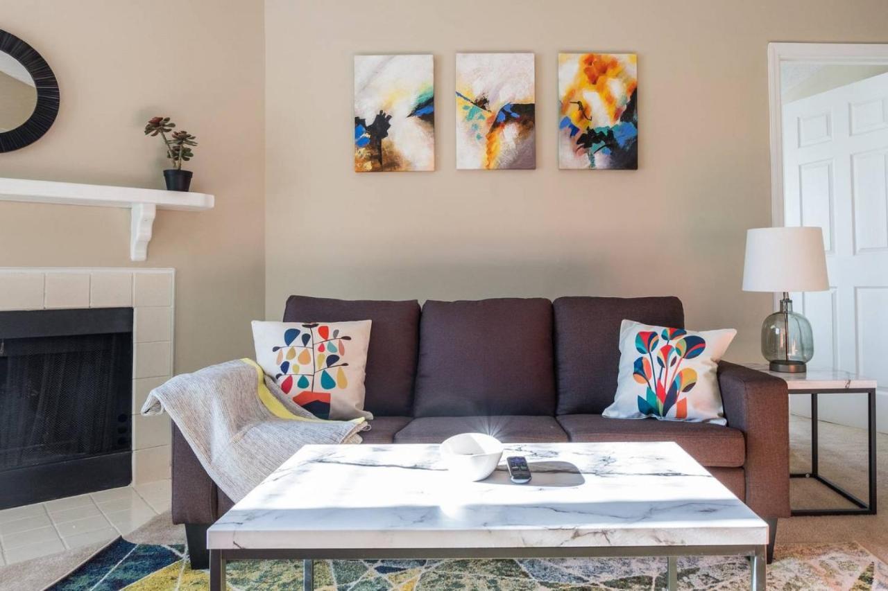 Colorful + Spacious 2Br | Near Spectrum + Stadium Charlotte Exterior foto